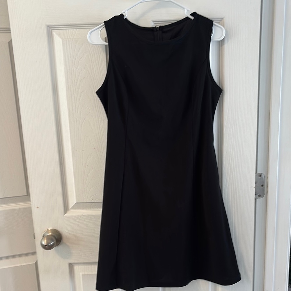 Elegant Black Sleeveless Dress